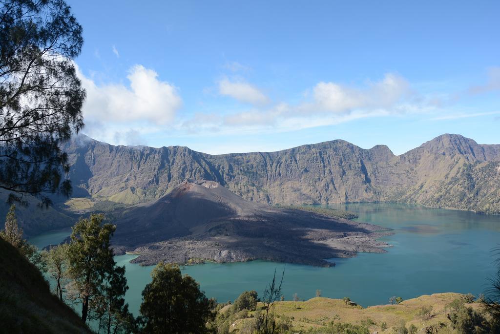 Rinjani Lodge Сенару Экстерьер фото