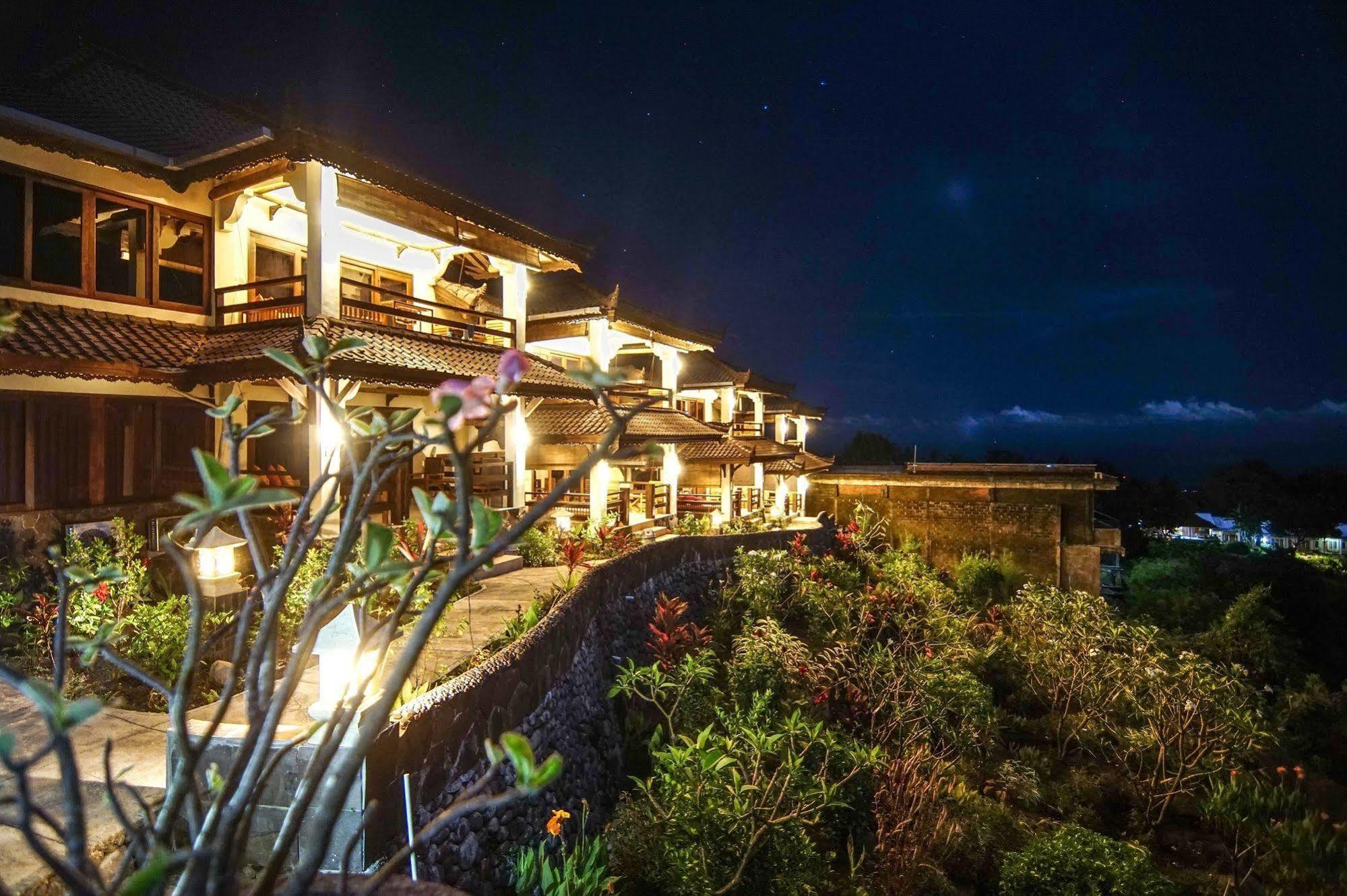 Rinjani Lodge Сенару Экстерьер фото